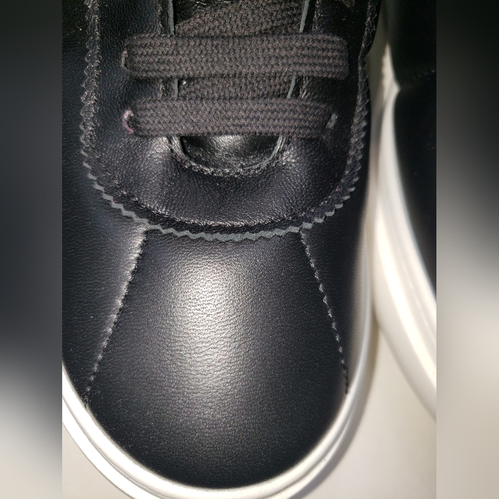 NWB.Marni black quilted leather Big foot sneakers 39